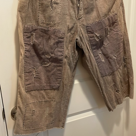 Magnolia Pearl Early Release Velvet Corduroy Drawstring Crop Pants - Picture 4 of 9